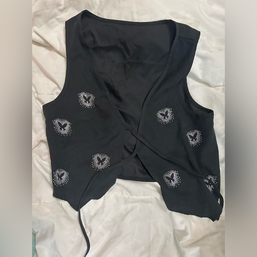 butterfly vest